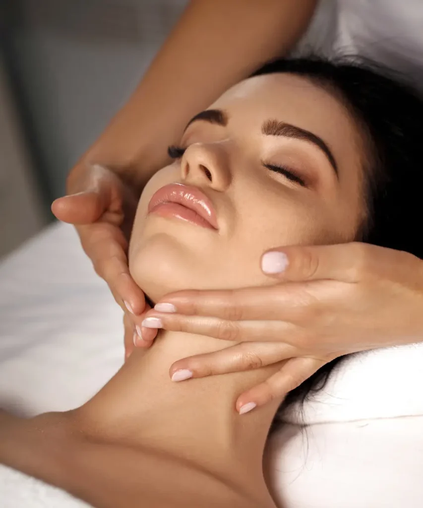 Women's Facial Treatment (1)